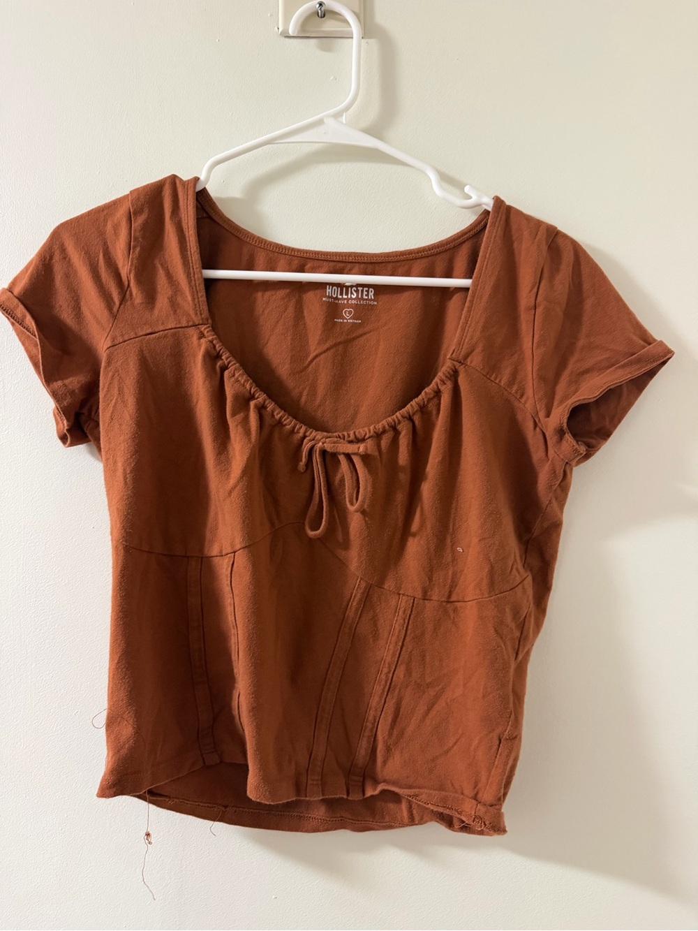Hollister Women's Rust Tie-Front Scoop Neck Crop Top